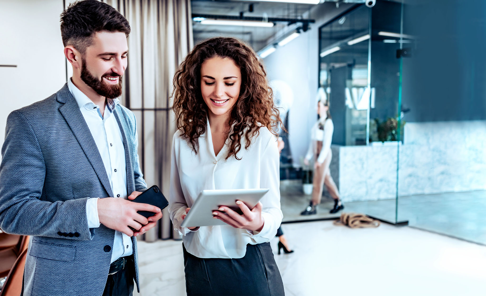 employees having discussion